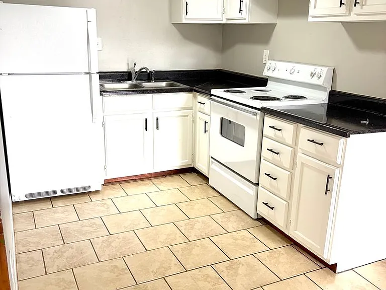 Brookside Apartments — Photo 20