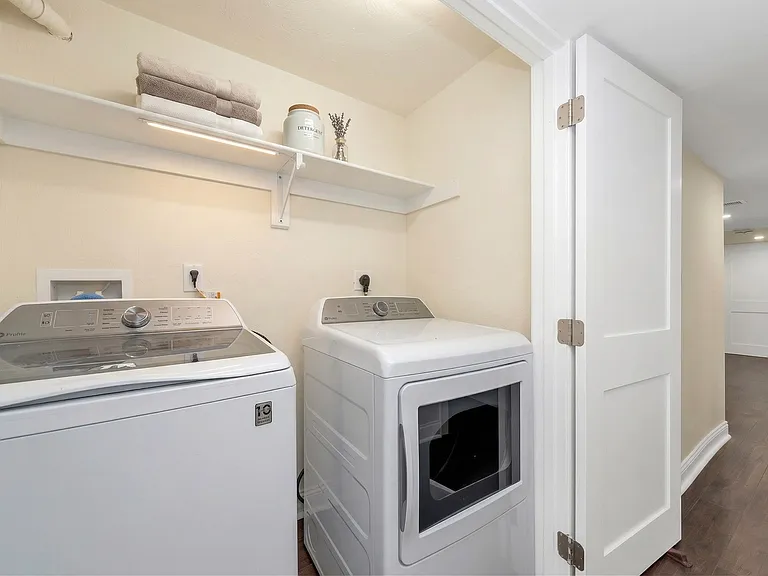 43 Wright Ave #3 — Photo 5