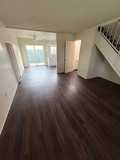 2 bed, 1.5 bath, 750 sqft, $1,950 — Photo 2