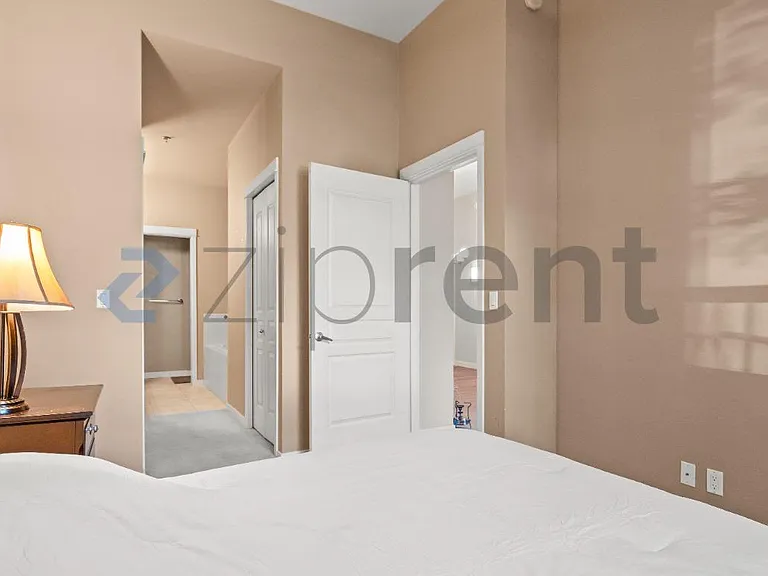 2801 1st Ave #114 — Photo 18