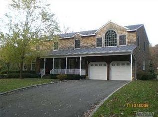 19 Parsonage Rd, East Setauket, NY 11733