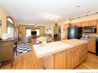 20 Patterson Rd, Hamden, CT 06518