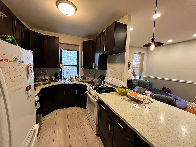 1437 Carroll St #2C — Photo 3