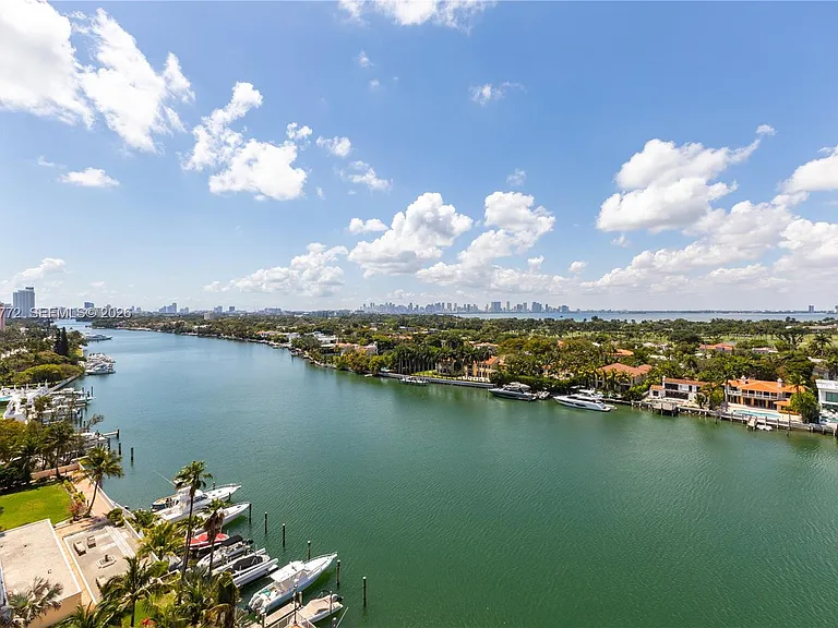 5600 Collins Ave #14R — Photo 6