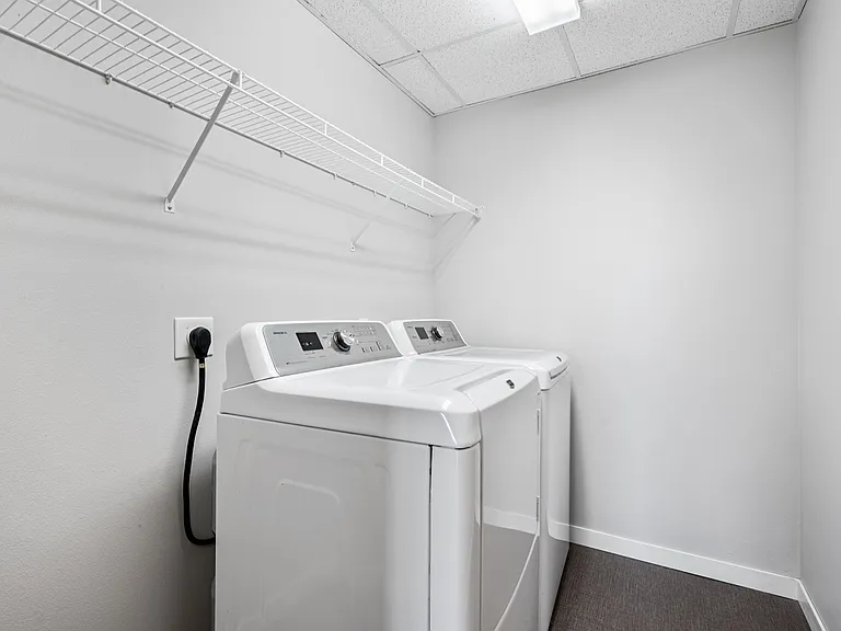14. Boulder G3 - Laundry 14. Boulder G3 - Laundry