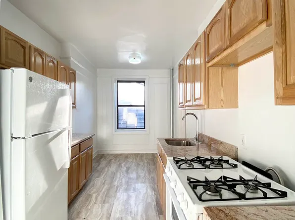 1575 Grand Concourse image 3 of 4