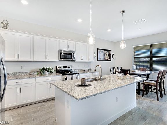 5th image of 13833 Pine Lodge Ln