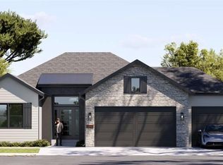 2233 SW Heartland Ct, Lees Summit, MO 64082