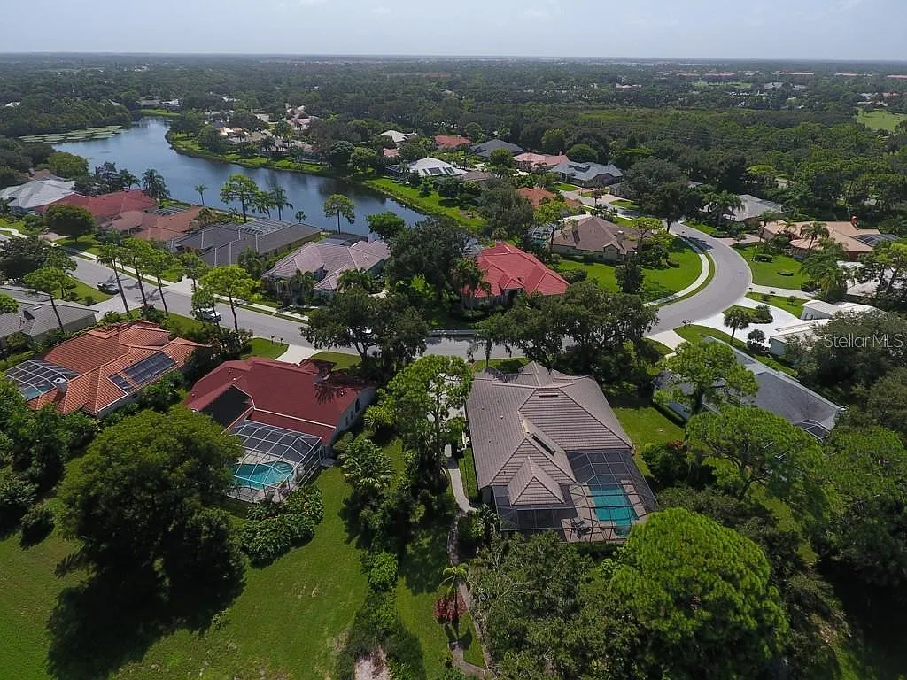 Building Photo - 8612 Woodbriar Dr