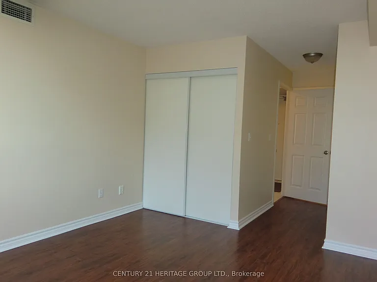 5039 Finch Ave E #1203 — Photo 11