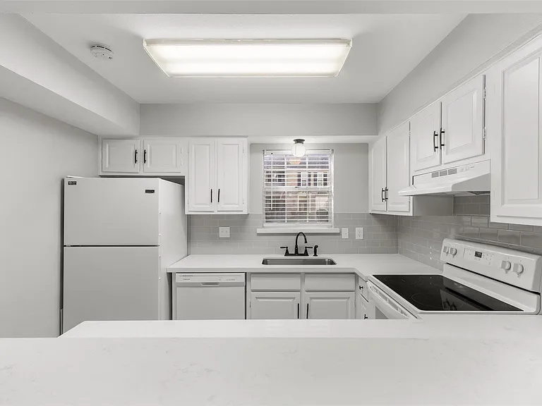 13010 Trail Hollow Dr #3010 — Photo 16