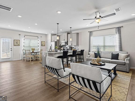 5th image of 1008 Glendale Pl #5