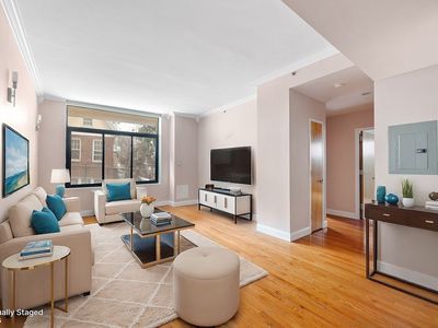 116-24 Grosvenor Ln #2A, Richmond Hill, NY, 11418