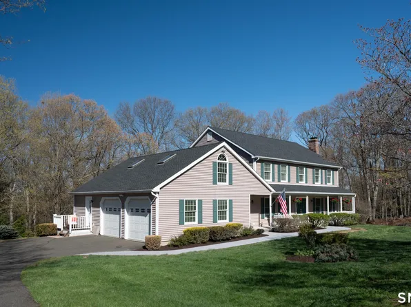 13 Rajcula Farm Road, Brookfield, CT 06804