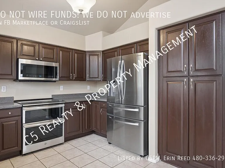 1230 S Harrington St — Photo 15