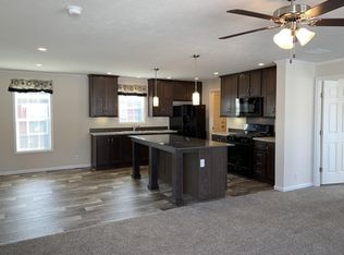 9715 Home Ct, Fenton, MI 48430