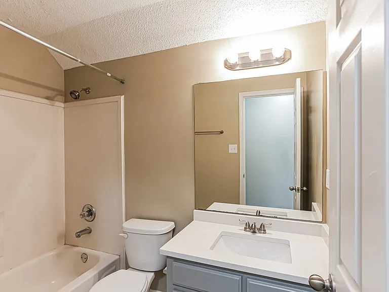 5237 Sea Horse Dr — Photo 16
