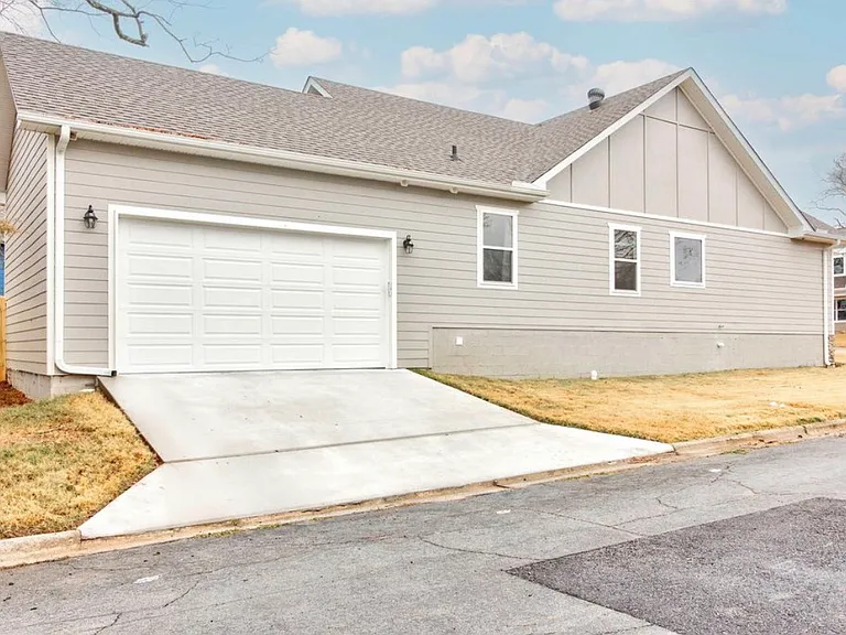 3206 S Izard St — Photo 33