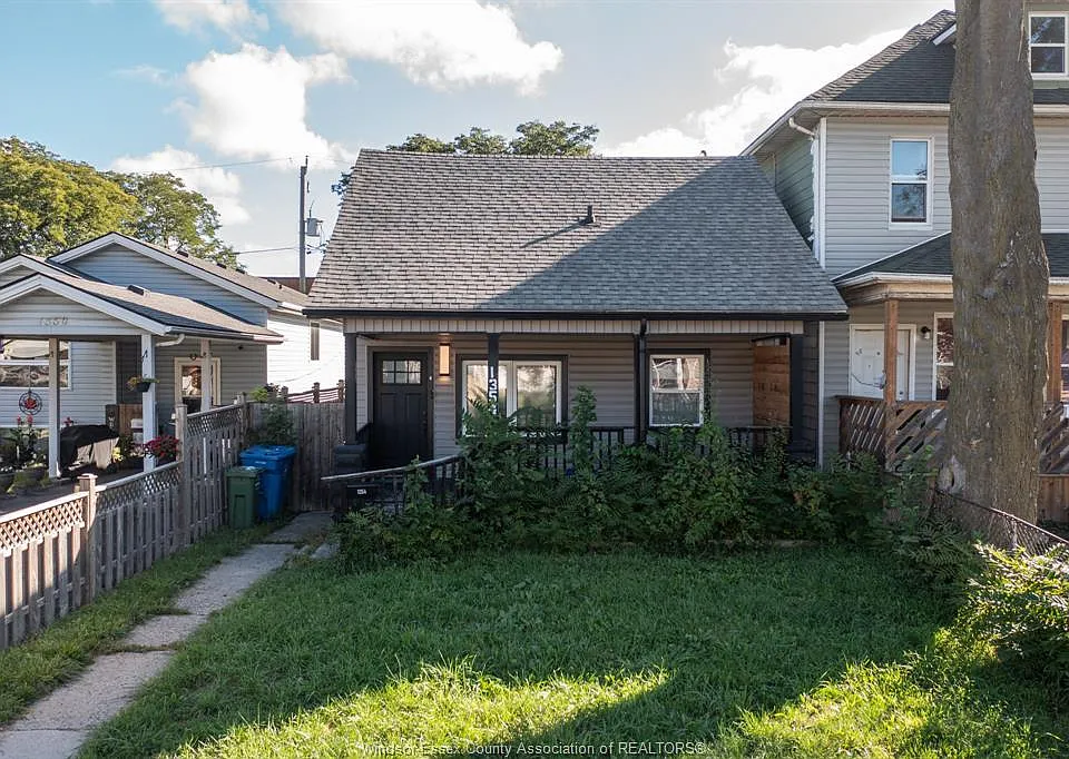 1354 McKay Ave