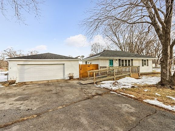 2nd image of 5425 NW 63rd Pl