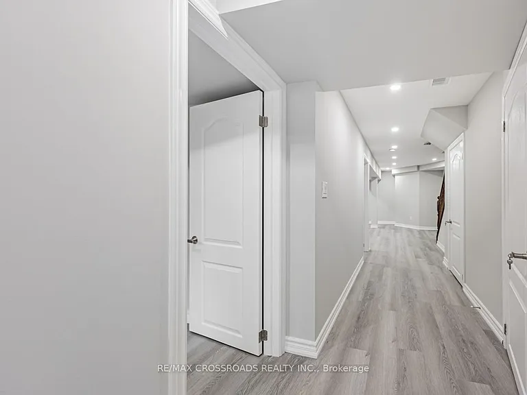 59 Bonnydon Cres — Photo 2