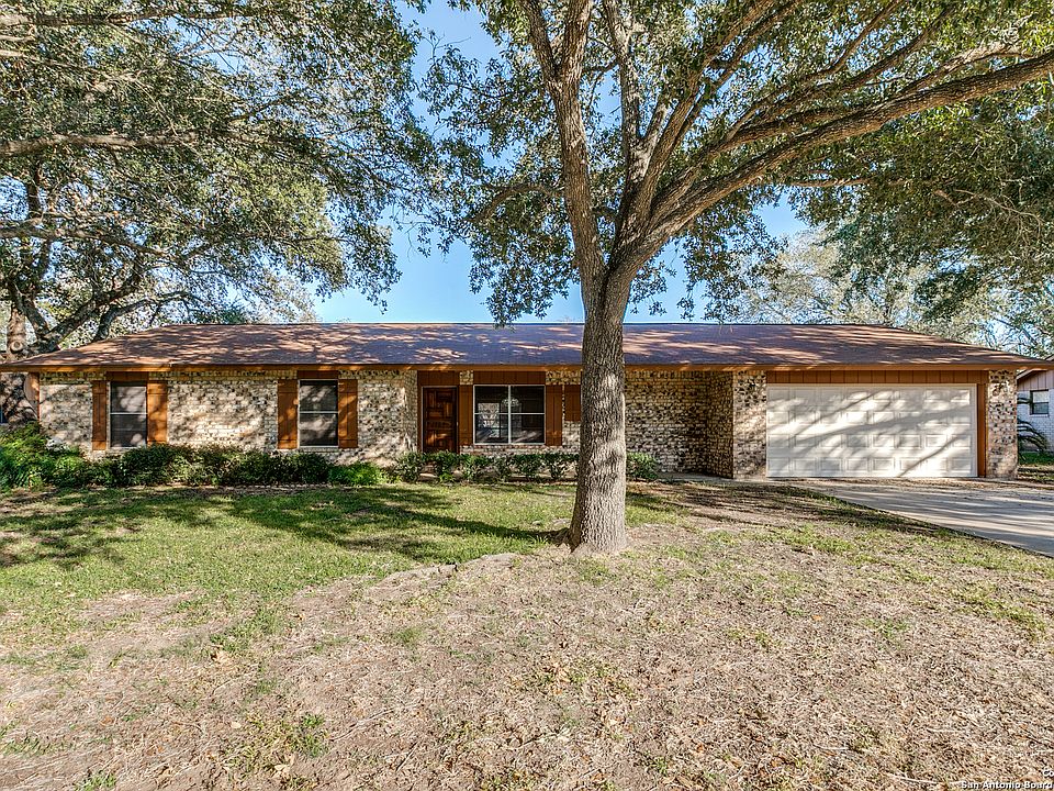 1st image of 1112 OAKCREST DR
