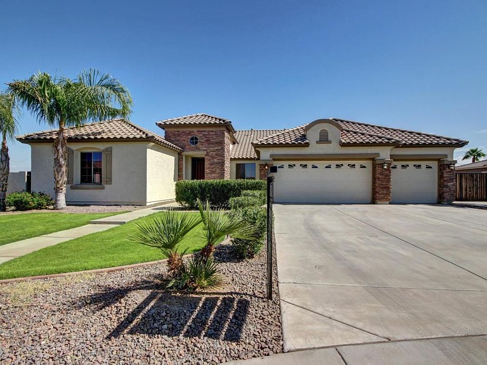 1st image of 8815 S 51st Dr