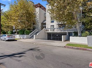 15325 Magnolia Blvd APT 105, Sherman Oaks, CA 91403