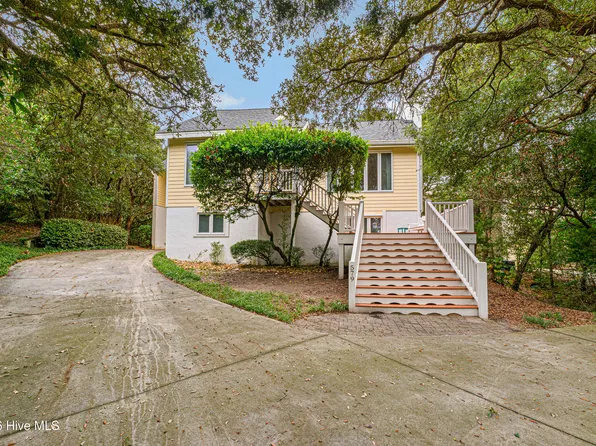 579 Coral Ridge Road, Pine Knoll Shores, NC 28512