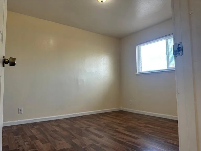 26485 Gading Rd #3 — Photo 7