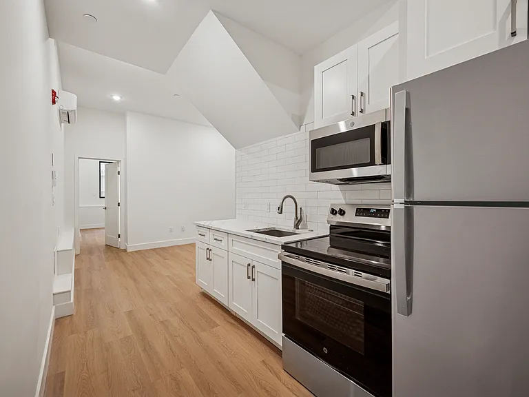 3018 N Broad St #A1 — Photo 12