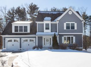 70 Hawthorne Dr, Auburn, NH 03032