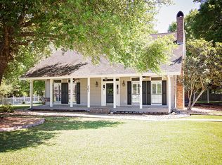 203 S Presidential Cir, Lake Charles, LA 70611
