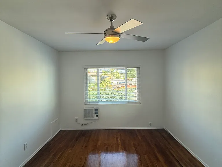 2640 Saint George St #11 — Photo 21