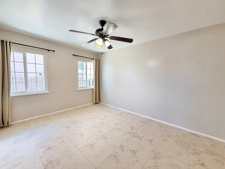 313 N Beverly Ct #313 — Photo 10
