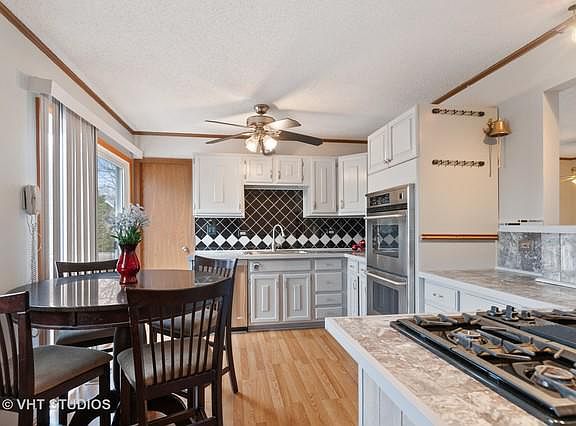 4th image of 290 Hazelwood Dr
