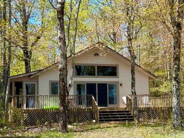 26735 E Side Dr, Beaver Island, MI 49782