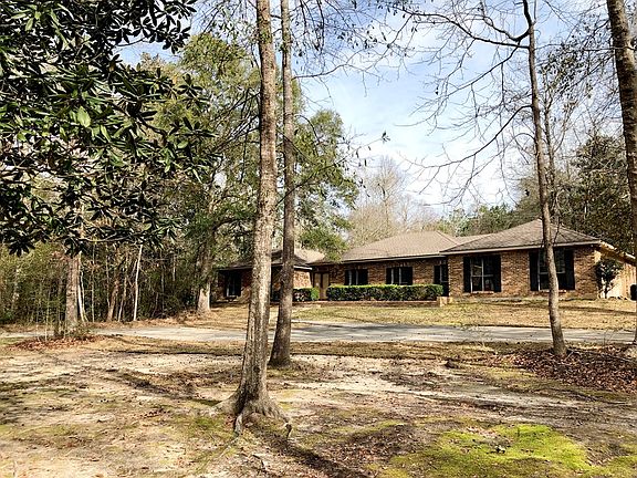 3rd image of 104 Dogwood Valley