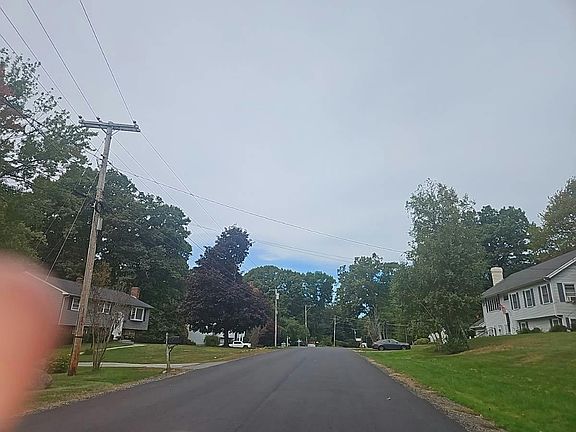 4th image of 6 Walker Rd