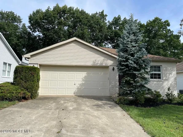 1490 Gleniffer Hill Road, Toms River, NJ 08755