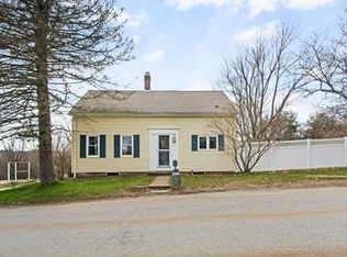37 Merriam District, North Oxford, MA 01537