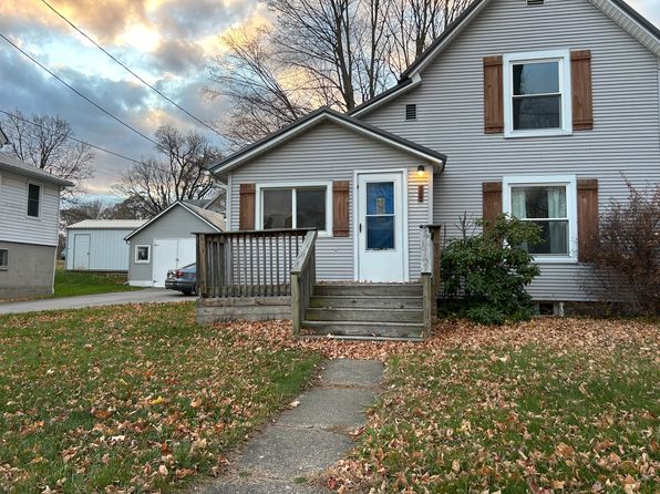 6027 Harrison Ave SE