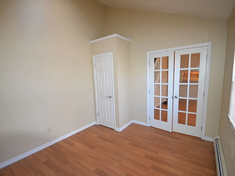 670 Winona Ct #21 — Photo 4