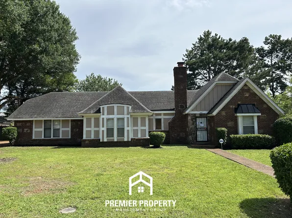 8141 Misty Meadows Ln, Memphis, TN 38125