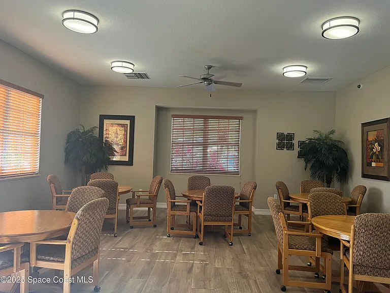490 Sail Ln #605 — Photo 31