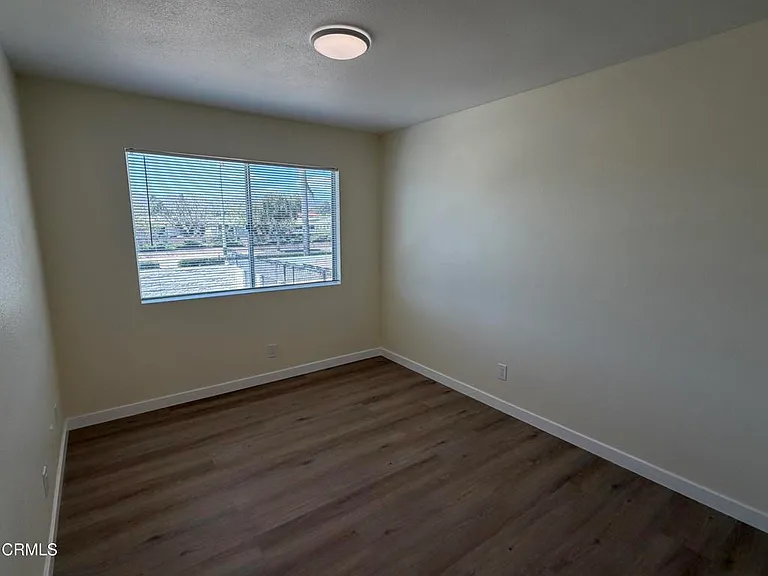 1127 Acadia Pl — Photo 8