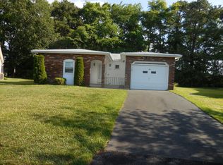 12 Denby Ct, Brick, NJ 08724