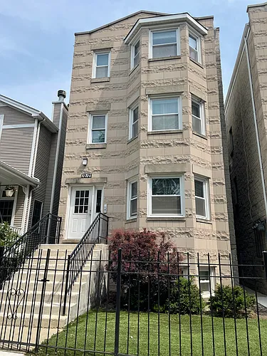 1212 W Henderson St Photo 1