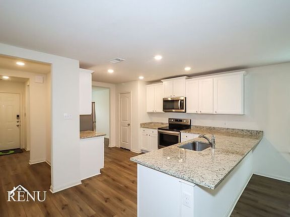 4th image of 141 Stratton Ln