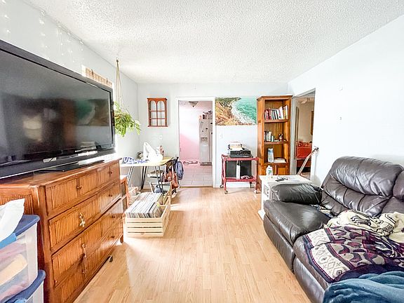 4th image of 7003 N Duncan Ave #A